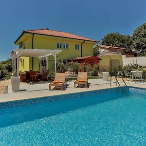 Dora Victoria Dream Apartment Medulin